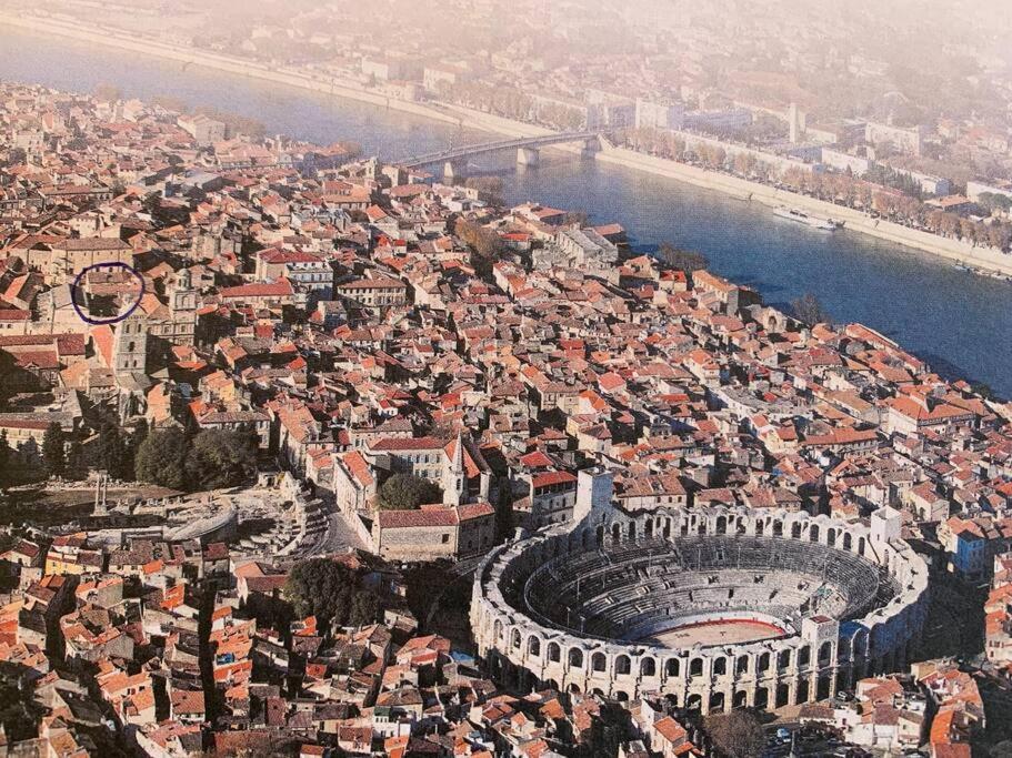 Capucines, Un Jardin Secret Dans Le Centre Historique Lägenhet Arles Exteriör bild
