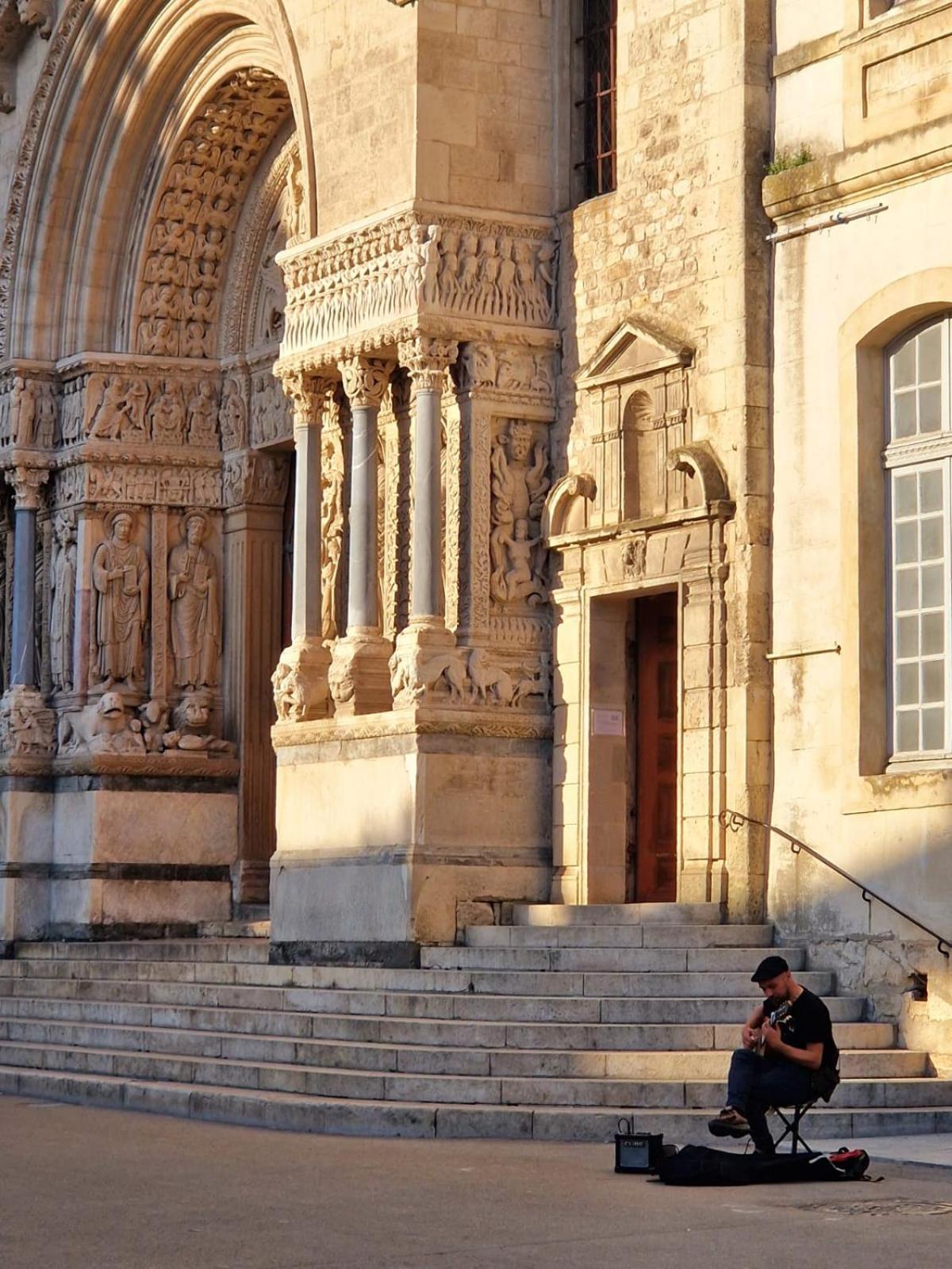 Capucines, Un Jardin Secret Dans Le Centre Historique Lägenhet Arles Exteriör bild